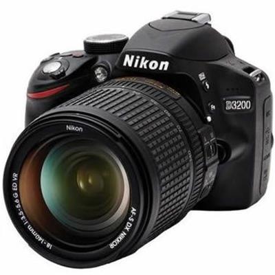 Nikon D3200 + 18-140mm VR Lens  DSLR Fotoğraf Makinası