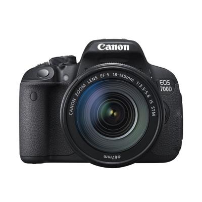 Canon  700D + 18-135mm IS STM Lens  DSLR Fotoğraf Makinası